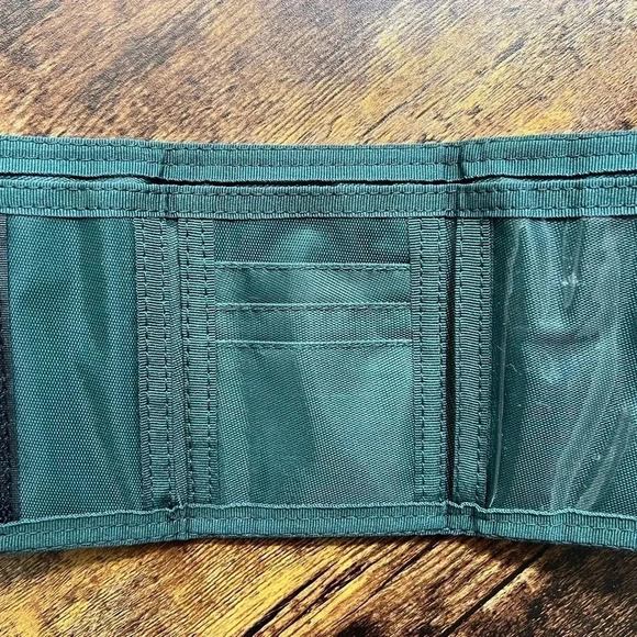 NFL Brand New York Jets Velcro trifold wallet - Picture 3 of 10